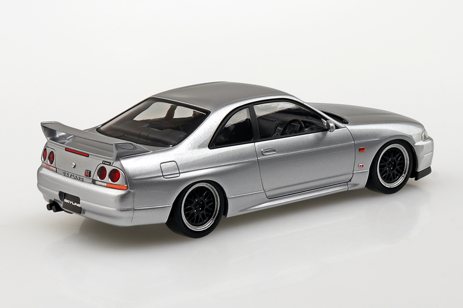 ニッサン R33スカイラインGT-R カスタムホイール(ソニックシルバー 