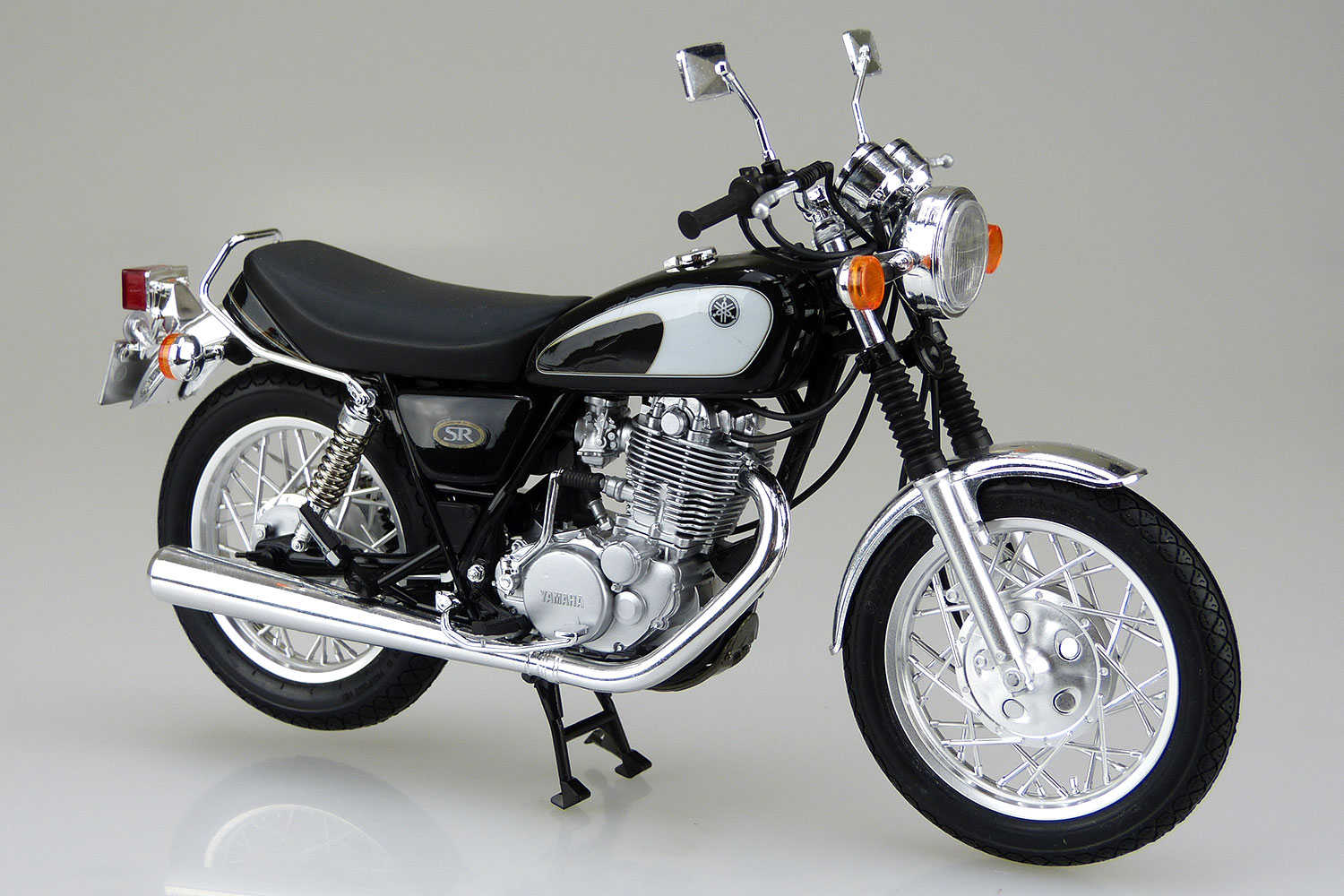 1/12 ヤマハ 1JR SR400 / 1JN SR500 '96｜株式会社 青島文化教材社